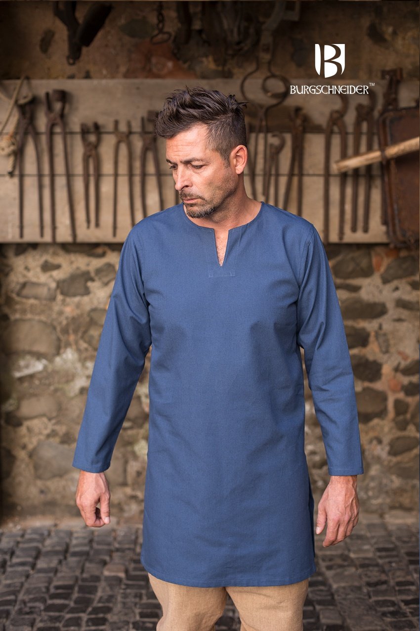 Under Tunic Leif (visible used)